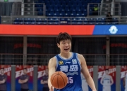 乐动体育登录-杨瀚森首秀兑现下饭承诺三分护筐妙传一个都没少的简单介绍