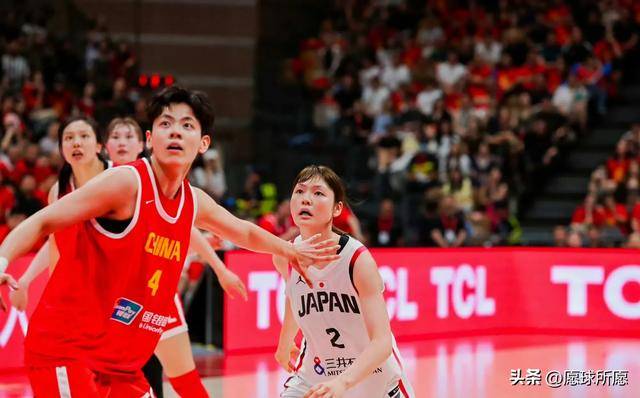 中国女篮昨晚对阵日本女篮精彩瞬间全场93-61大胜对手