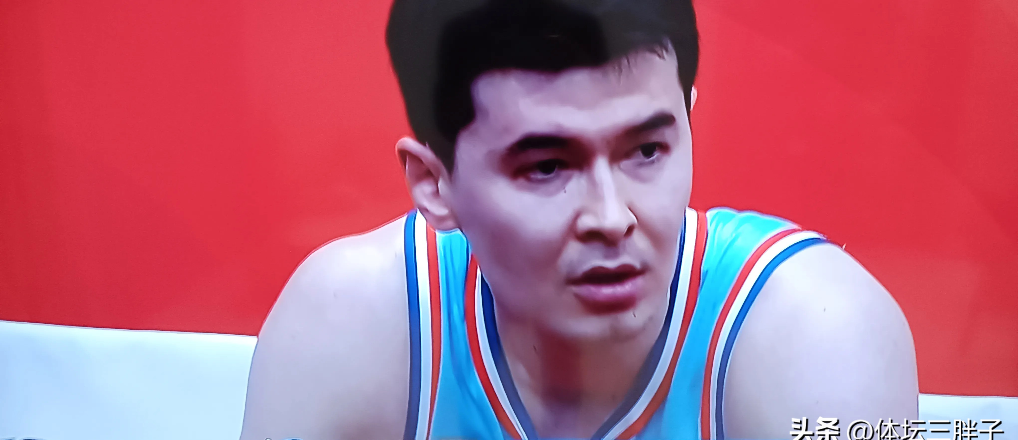 广东男篮再胜对手，继续领跑联赛