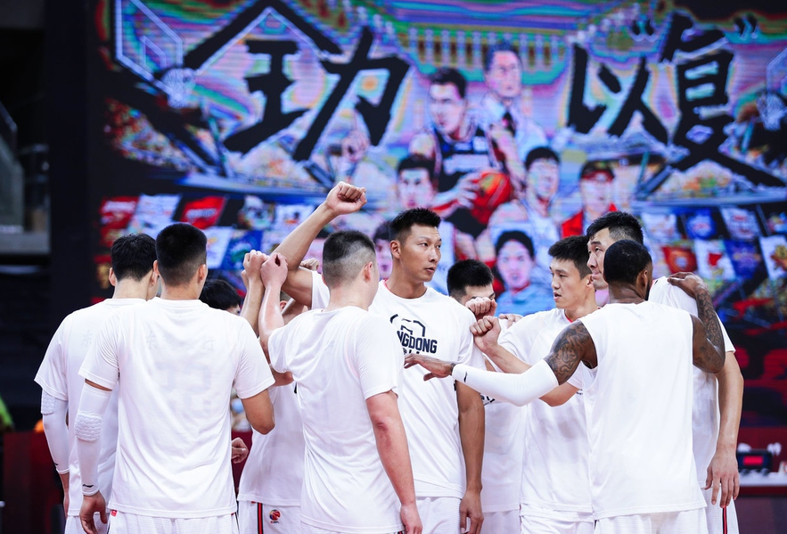广东客场战平江苏，难分胜负